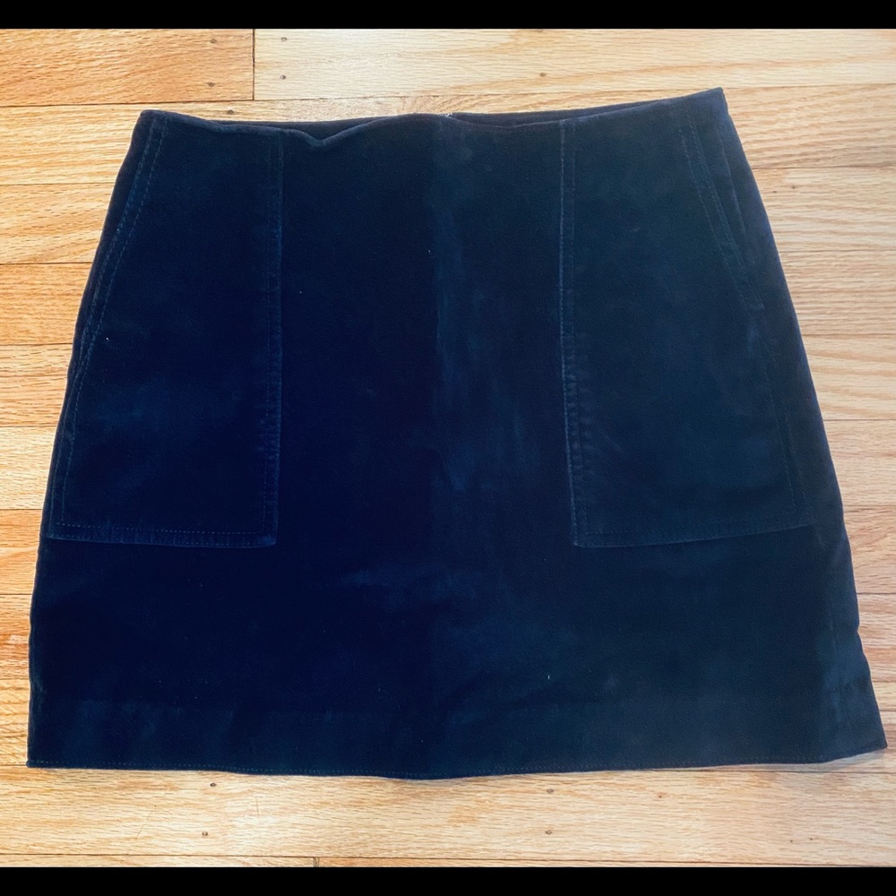 Women’s Gap Velour Mini Skirt